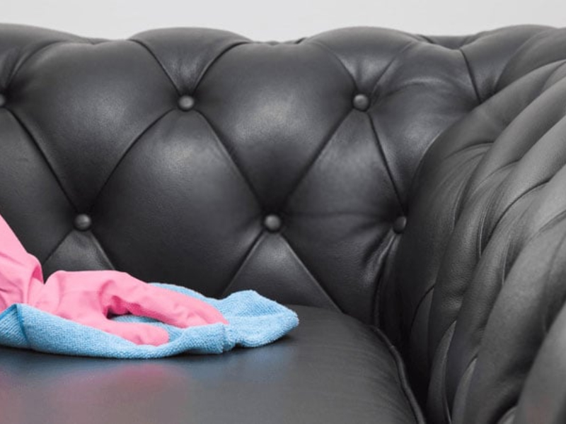 Quy trình và cách đánh bóng ghế sofa tại nhà hiệu quả 8 Những lưu ý khi vệ sinh ghế sofa da