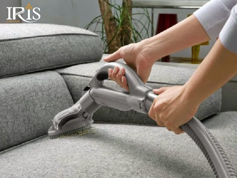 Hướng dẫn cách vệ sinh các loại ghế sofa tại nhà đơn giản, dễ làm 7 Nên vệ sinh sofa 2-3 tháng_lần