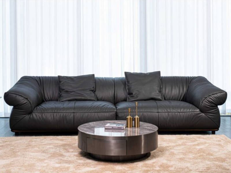 Nên mua sofa hãng nào? Hướng dẫn chọn thương hiệu phù hợp 10 Sofa Fabio với da NAPA Ý, khung gỗ tự nhiên, đệm đàn hồi